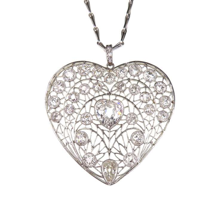 Antique openwork diamond and platinum heart pendant